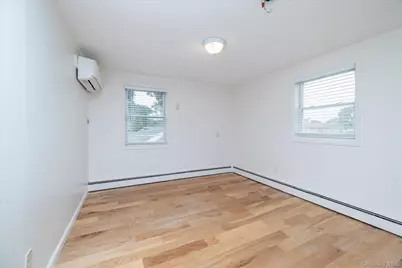 303 Oceanside Parkway, Oceanside, NY 11572 - Photo 18