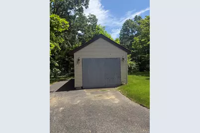 235 Mount Vernon Avenue, Medford, NY 11763 - Photo 2