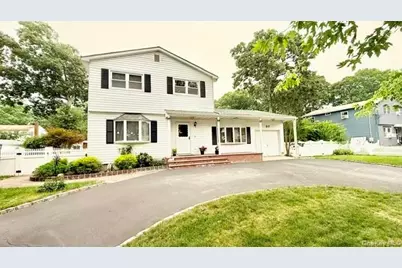 37 Hampton Avenue, Mastic, NY 11950 - Photo 2