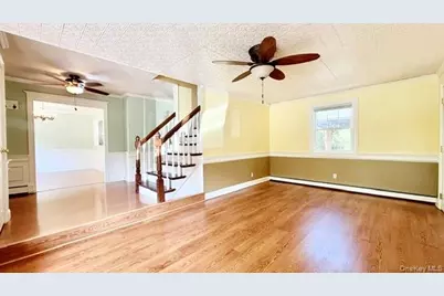 37 Hampton Avenue, Mastic, NY 11950 - Photo 14