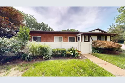 604 Blue Ridge Drive, Medford, NY 11763 - Photo 2