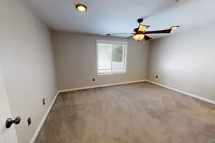 604 Blue Ridge Dr, Medford, NY 11763 - Photo 18