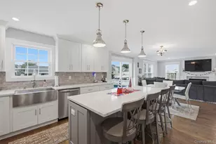 30 Berger Ave, Amityville, NY 11701 - Photo 20