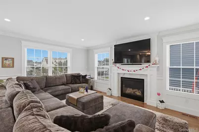 30 Berger Avenue, Amityville, NY 11701 - Photo 16