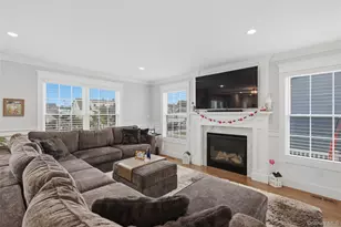 30 Berger Ave, Amityville, NY 11701 - Photo 16