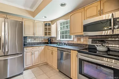 53 Quaker Path, Stony Brook, NY 11790 - Photo 20
