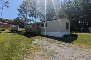 132 N Montgomery St, Walden, NY 12586 - Photo 2