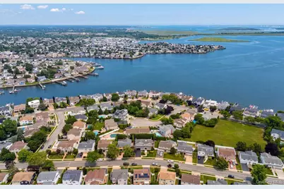 3343 Seawane Drive, Merrick, NY 11566 - Photo 46