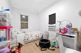31-29 100th St, Corona, NY 11368 - Photo 10