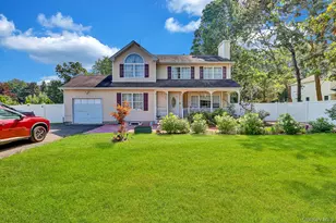 6 13th St, Selden, NY 11784 - Photo 2