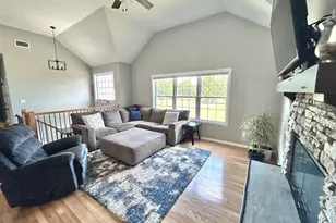 82 River Glen Rd, Wallkill, NY 12589 - Photo 6