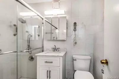 2736 Independence Avenue #3C, Bronx, NY 10463 - Photo 8