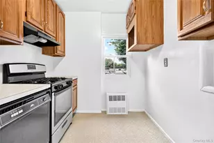 95 Wiltshire Rd, Scarsdale, NY 10583 - Photo 14