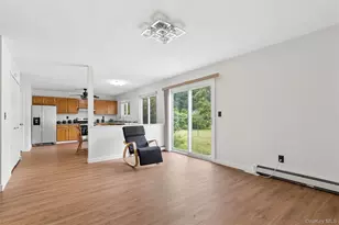 98 Constable Dr, Riverhead, NY 11901 - Photo 12