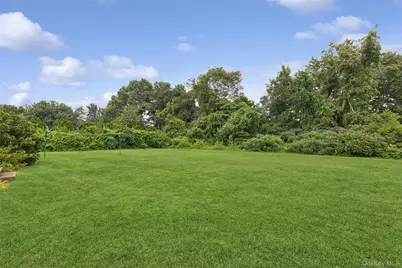 98 Constable Drive, Riverhead, NY 11901 - Photo 20