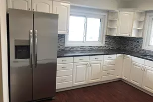 77 Nassau Ln, Island Park, NY 11558 - Photo 2