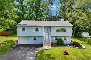 414 Philo St, New Windsor, NY 12553 - Photo 2