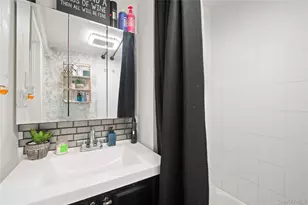 284 Baldwin Rd, Hempstead, NY 11550 - Photo 22