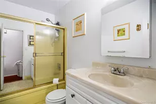 86 Cirrus Rd, Holbrook, NY 11741 - Photo 14