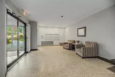 682 Tuckahoe Road #5K, Yonkers, NY 10710 - Photo 6