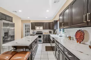 9 Amber Ln, Wading River, NY 11792 - Photo 12