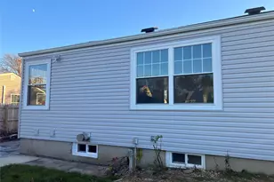 31 Stockton St, Brentwood, NY 11717 - Photo 12