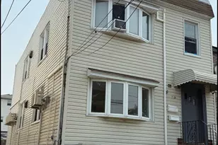 7-23 124th St, College Point, NY 11356 - Photo 12
