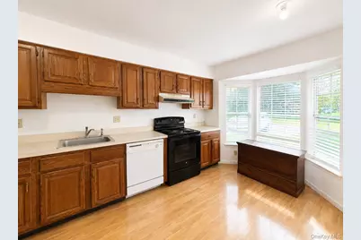 2555 Youngs Avenue #3C, Southold, NY 11971 - Photo 4