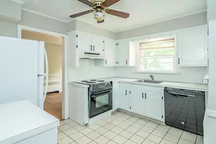 65 Beechwood Dr, Glen Head, NY 11545 - Photo 10