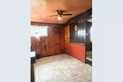 32 Cypress Street, Central Islip, NY 11722 - Photo 4
