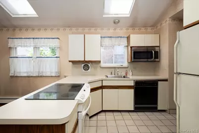 131 Oceanview Road, East Rockaway, NY 11518 - Photo 12