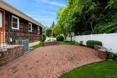 131 Oceanview Road, East Rockaway, NY 11518 - Photo 30