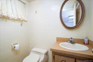 131 Oceanview Rd, East Rockaway, NY 11518 - Photo 24