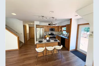 180 E Railroad Avenue, West Haverstraw, NY 10993 - Photo 4