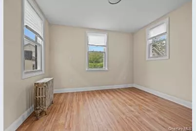 10257 189th Street, Hollis, NY 11423 - Photo 22