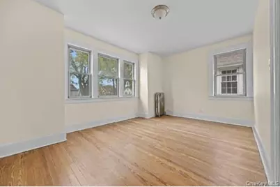 10257 189th Street, Hollis, NY 11423 - Photo 14
