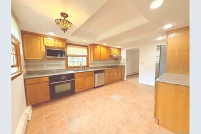 [Address not provided], Stony Brook, NY 11790 - Photo 2