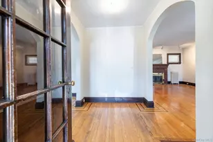 59 Hampton Rd, Lynbrook, NY 11563 - Photo 6