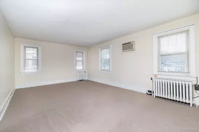 59 Hampton Road, Lynbrook, NY 11563 - Photo 20