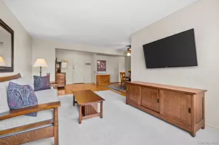 629 Kappock St, Bronx, NY 10463 - Photo 8