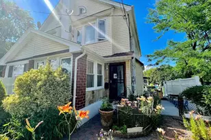 190-27 109th Rd, Saint Albans, NY 11412 - Photo 1