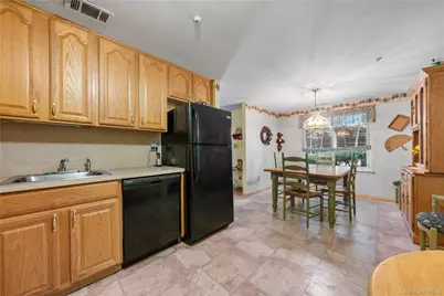 26 Birchwood Road, Medford, NY 11763 - Photo 6