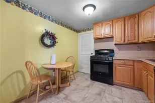 26 Birchwood Rd, Medford, NY 11763 - Photo 8