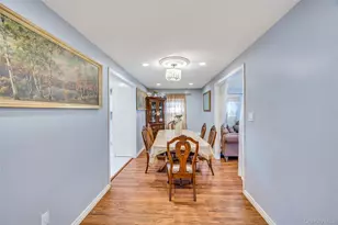 178 Warwick Rd, Elmont, NY 11003 - Photo 4