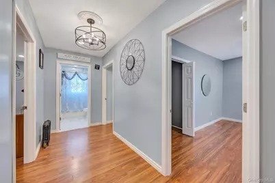 178 Warwick Road, Elmont, NY 11003 - Photo 10