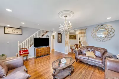 178 Warwick Road, Elmont, NY 11003 - Photo 2