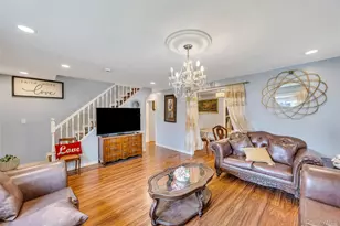 178 Warwick Rd, Elmont, NY 11003 - Photo 2