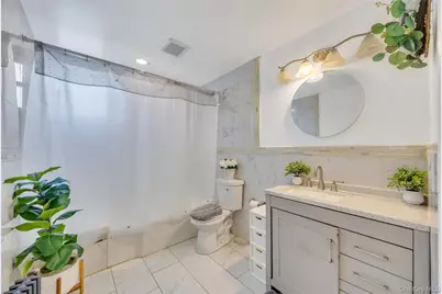 178 Warwick Road, Elmont, NY 11003 - Photo 8