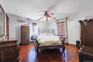 151-46 10th Ave, Whitestone, NY 11357 - Photo 18