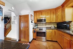 151-46 10th Ave, Whitestone, NY 11357 - Photo 16